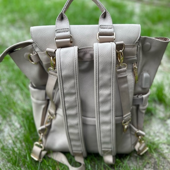 Sleepy Panda Diaper Bag - Picture 2 of 6